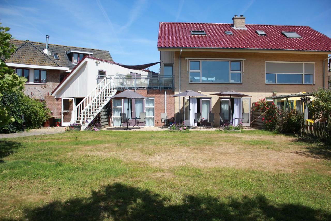 Bluesheep-Texel Bed & Breakfast De Koog  Exterior photo